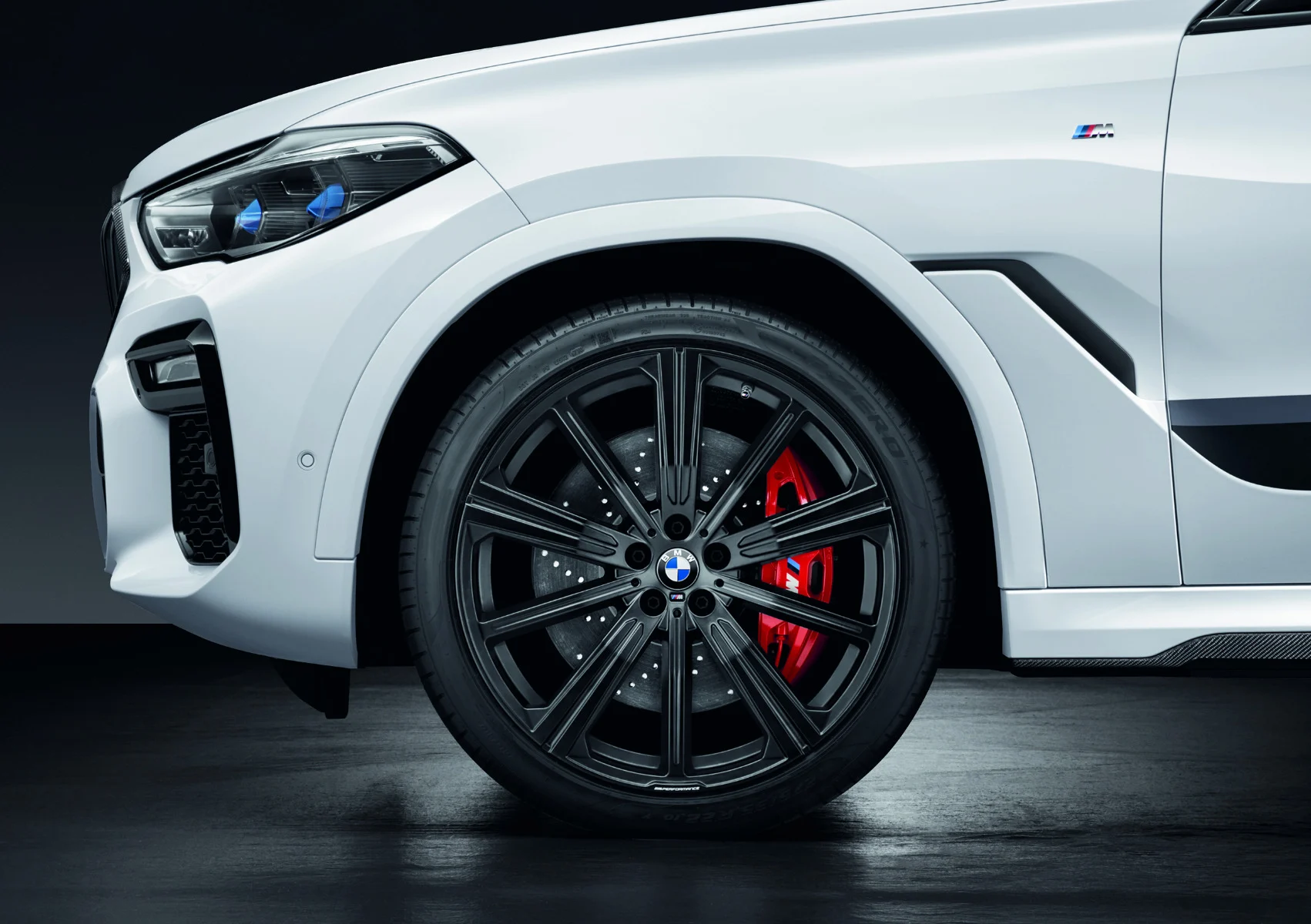 BMW Sommerkompletträder M Performance Sternspeiche 749M jetblack matt 22 Zoll RDCi X5 G05 LCI X6 G06 LCI Continental (Mischbereifung)