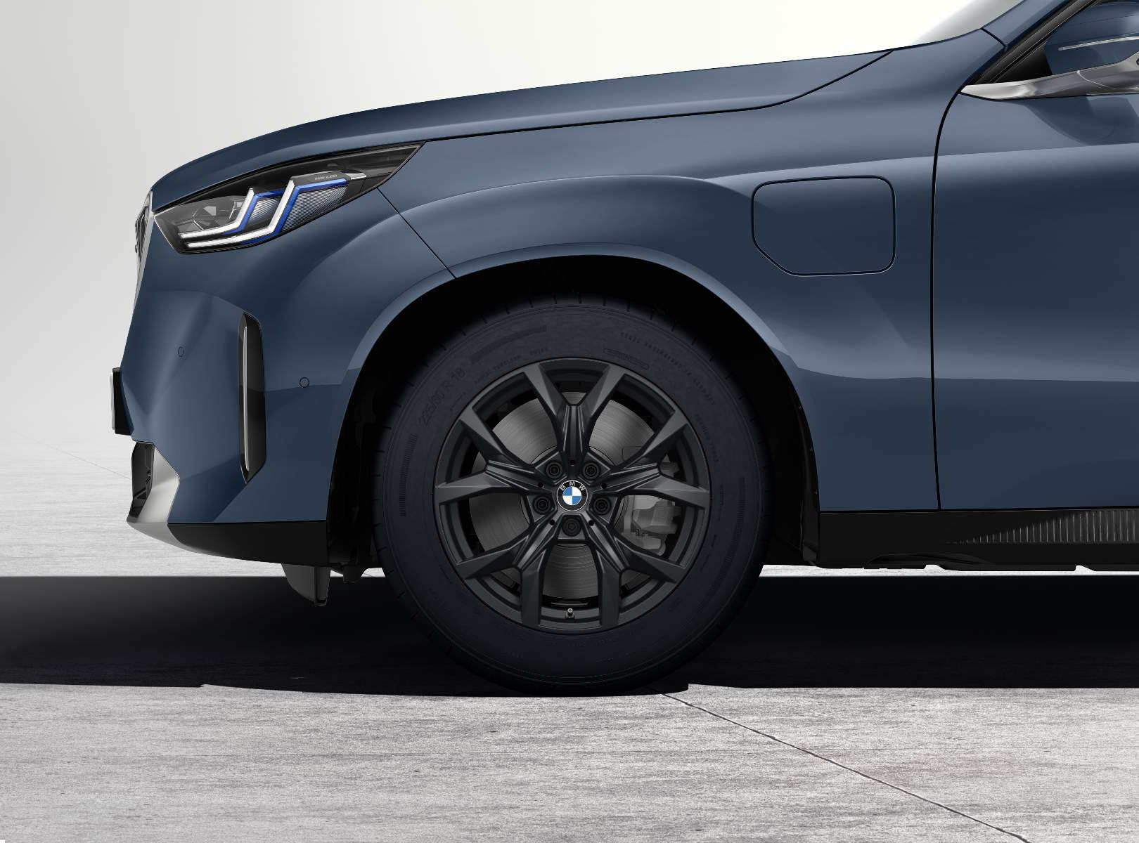 BMW Alufelge Y-Speiche 921 frozen midnight grey 8Jx18 ET15 X3 G45