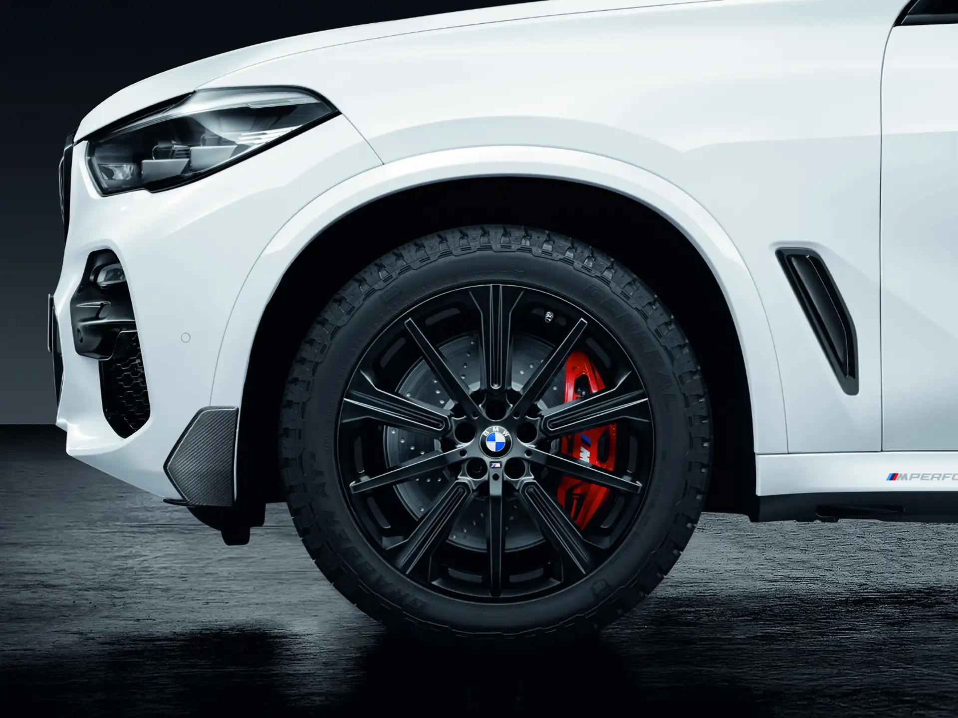 BMW Sommerkompletträder M Performance Sternspeiche 748M jetblack matt 20 Zoll RDCi X5 G05 LCI X6 G06 LCI Bridgestone (Mischbereifung)