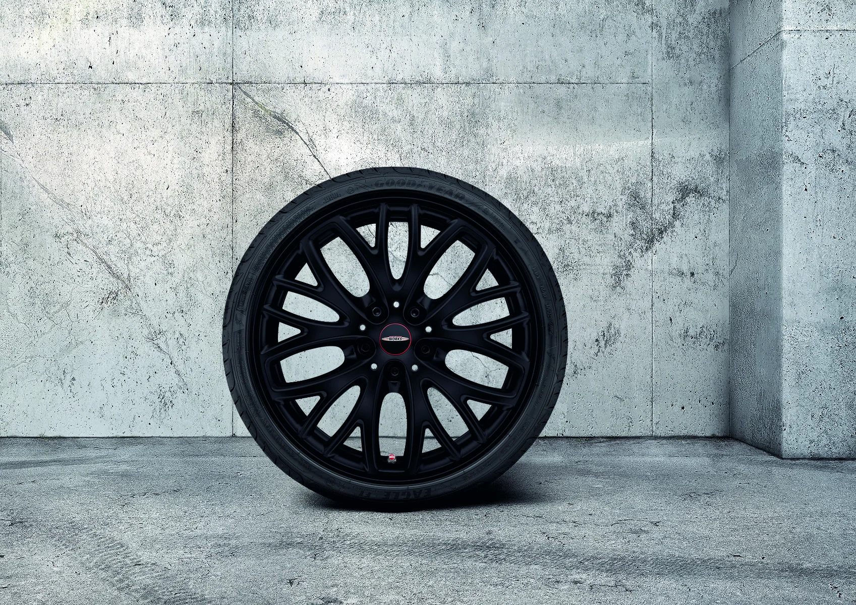 MINI Sommerkompletträder JCW Cross Spoke 506 jetblack matt 18 Zoll RDCi F56 F57 Pirelli