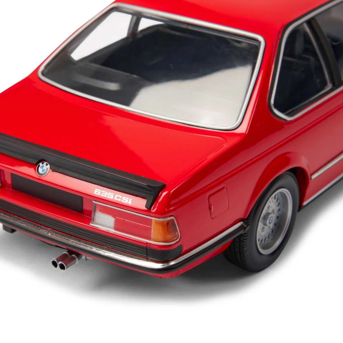 BMW Miniatur 635 CSI 1:18