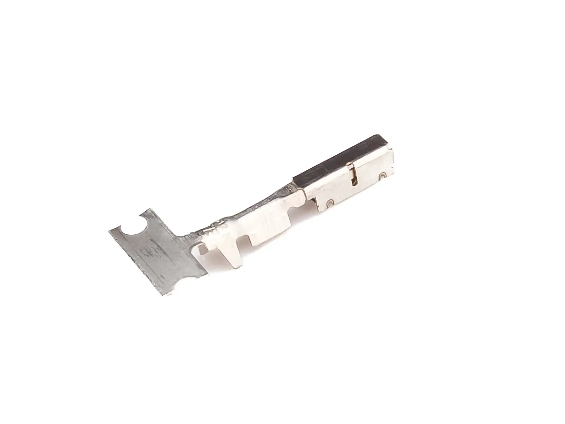 BMW Buchsenkontakt E36 E38 E39 E46 E52 E53 E60 E61 E63 E64 E65 E66 E81 E82 E83 E84 E85 E86 E87 E88 E89 E90 E91 E92 E93 F01 F02 F04 F06 F07 F10 F11 F12 F13 F15 F16 F20 F21 F25 F26 F30 F31 F32 F34 F39 F48 F85 F86 F90 G01 G02 G05 G11 G12 G20 G29 M40i G30