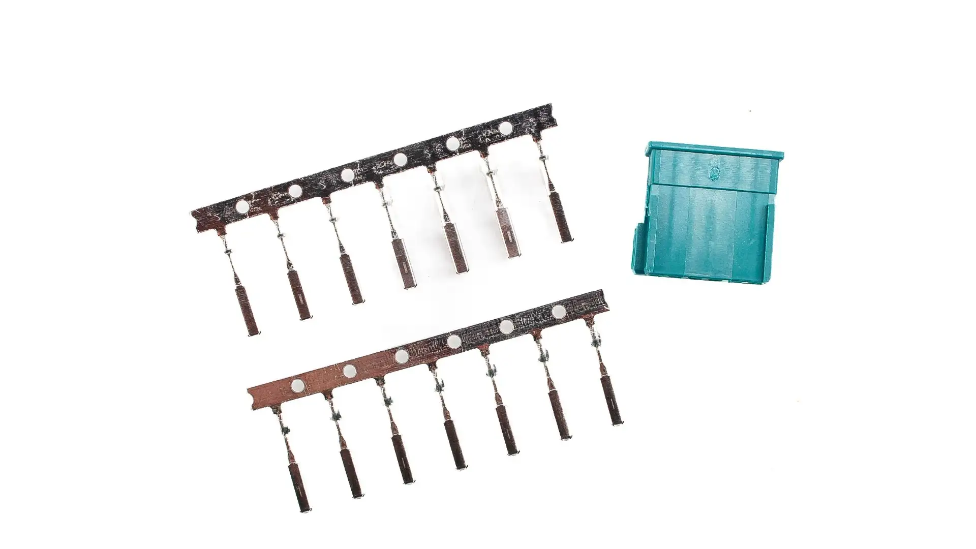 BMW Universal-Buchsengehäuse uncodiert E36 E38 E39 E46 E52 E53 E6