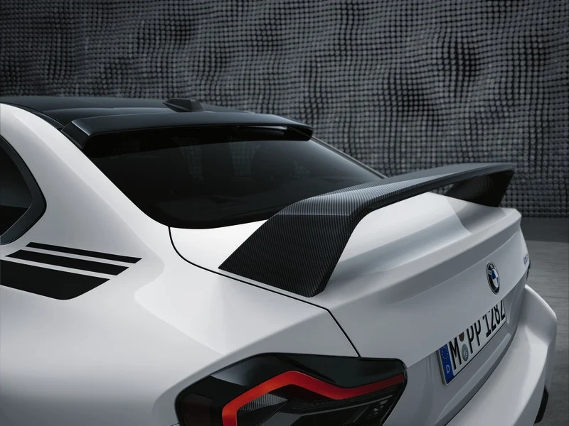 BMW M Performance Heckspoiler Carbon durchströmt M2 G87