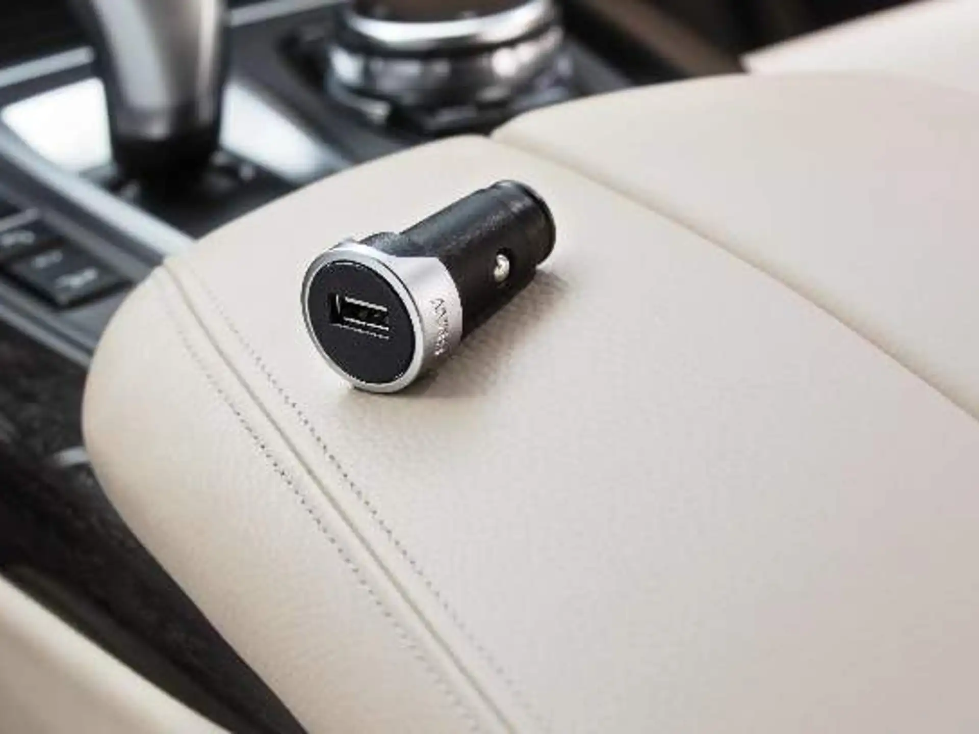 BMW USB Ladegerät