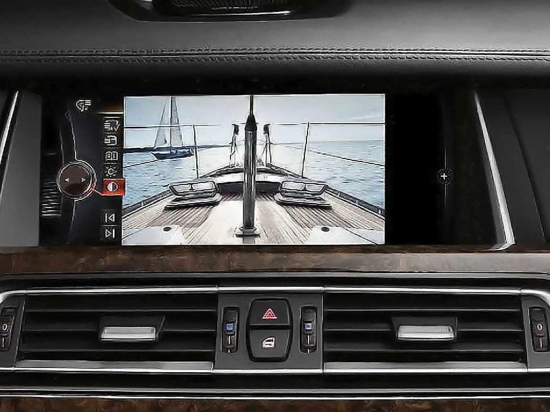 BMW TV-Modul Digital DVB-T2 3er F30 F31 F34 M3 F80 4er F32 F33 F36 M4 F82 F83 5er F07 F10 F11 G30 G31 6er F06 F12 F13 7er F01 F02 F04 G11 G12 X3 F25 X4 F26 X5 F15 X5M F85 X6 F16 X6M F86