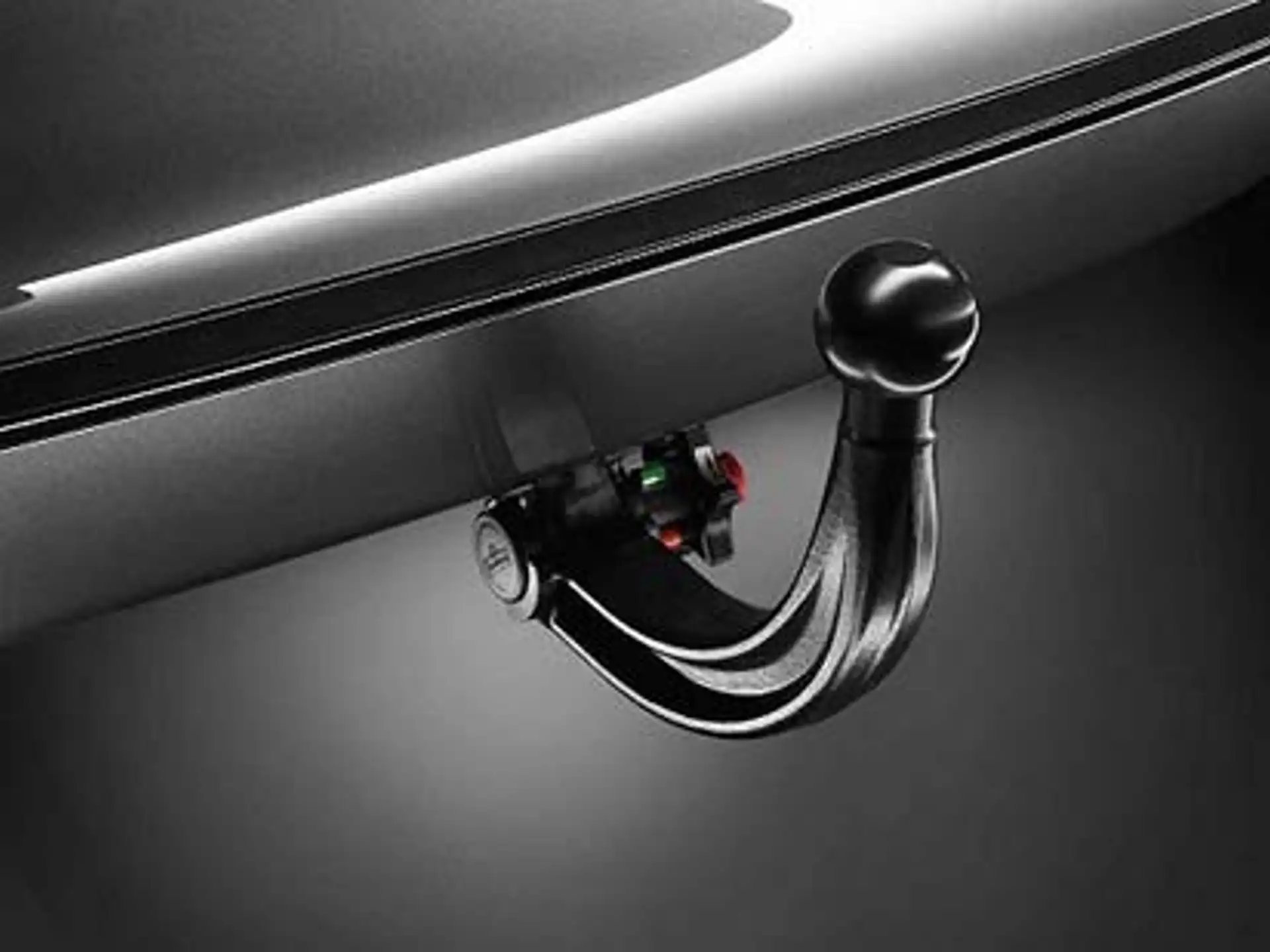 BMW Anhängerkupplung mit abnehmb. Kugel 3er F30 F31 4er F32 F33 F36