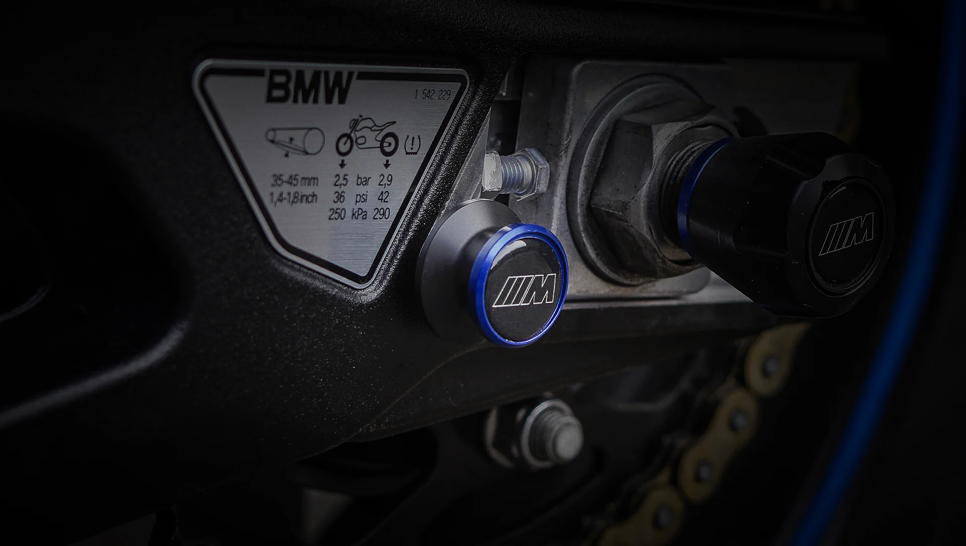 BMW Satz Montageständeraufnahme K67