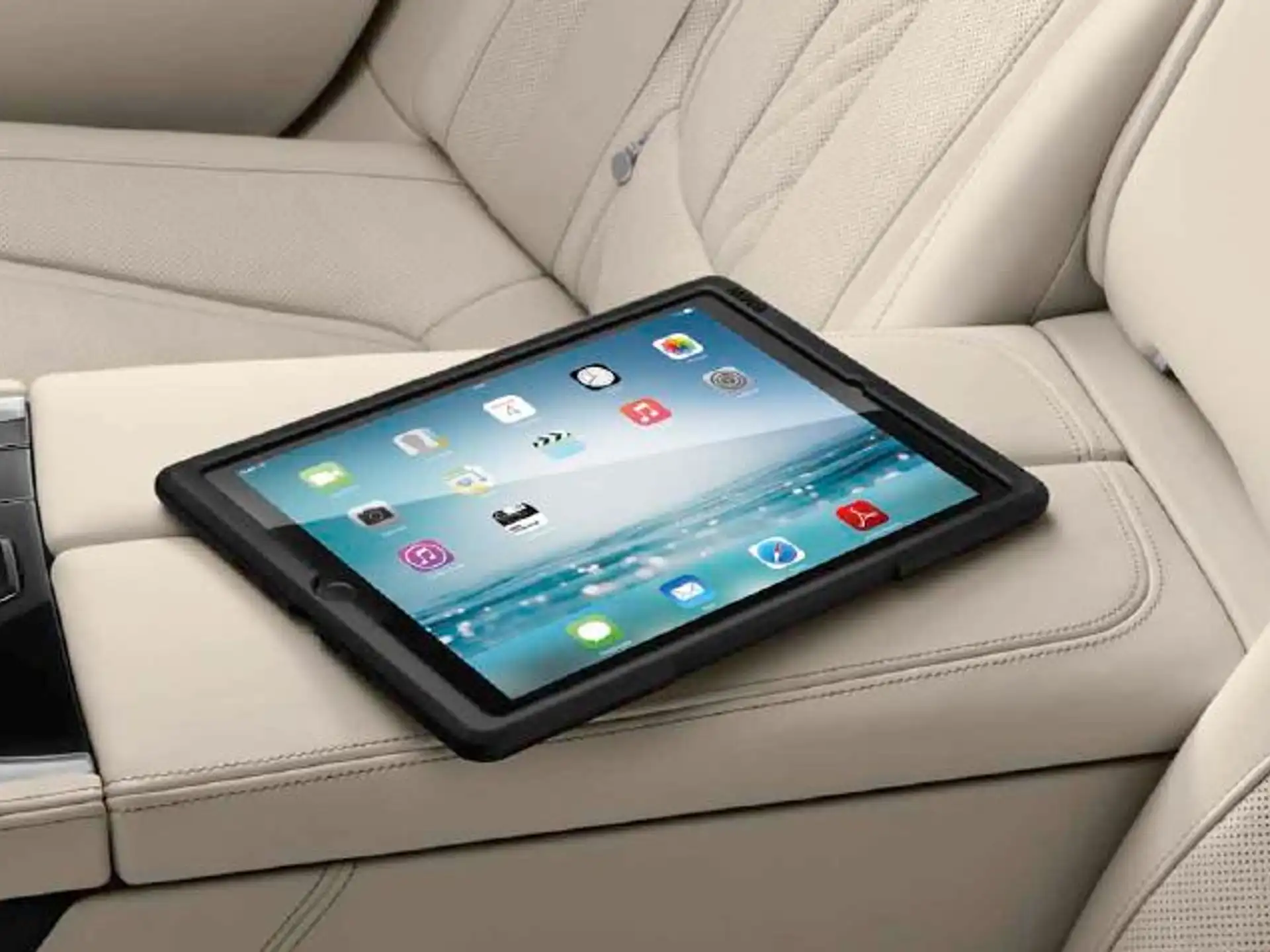 BMW Safety Case für diverse 10.5" Tablets