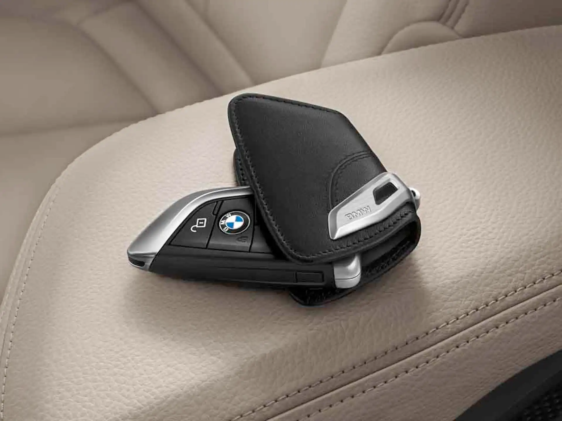 BMW Schlüsseletui mit Edelstahlspange