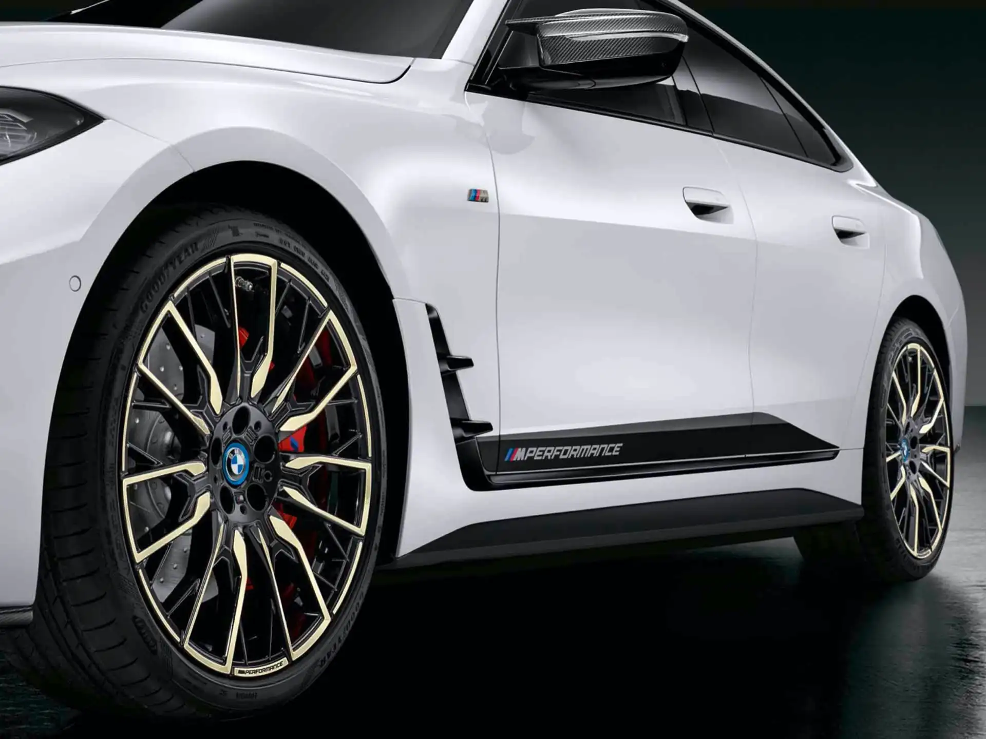 BMW M Performance Folierung Frozen Black links/rechts 4er Gran Coupe i4 G26