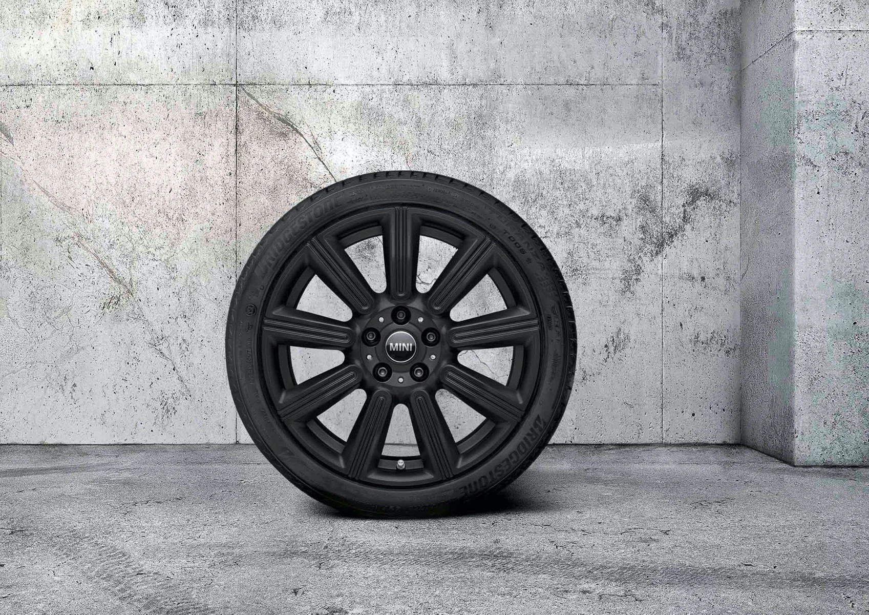 MINI Sommerkompletträder Multiray Spoke 591 anthrazit matt 18 Zoll RDCi F54 Bridgestone