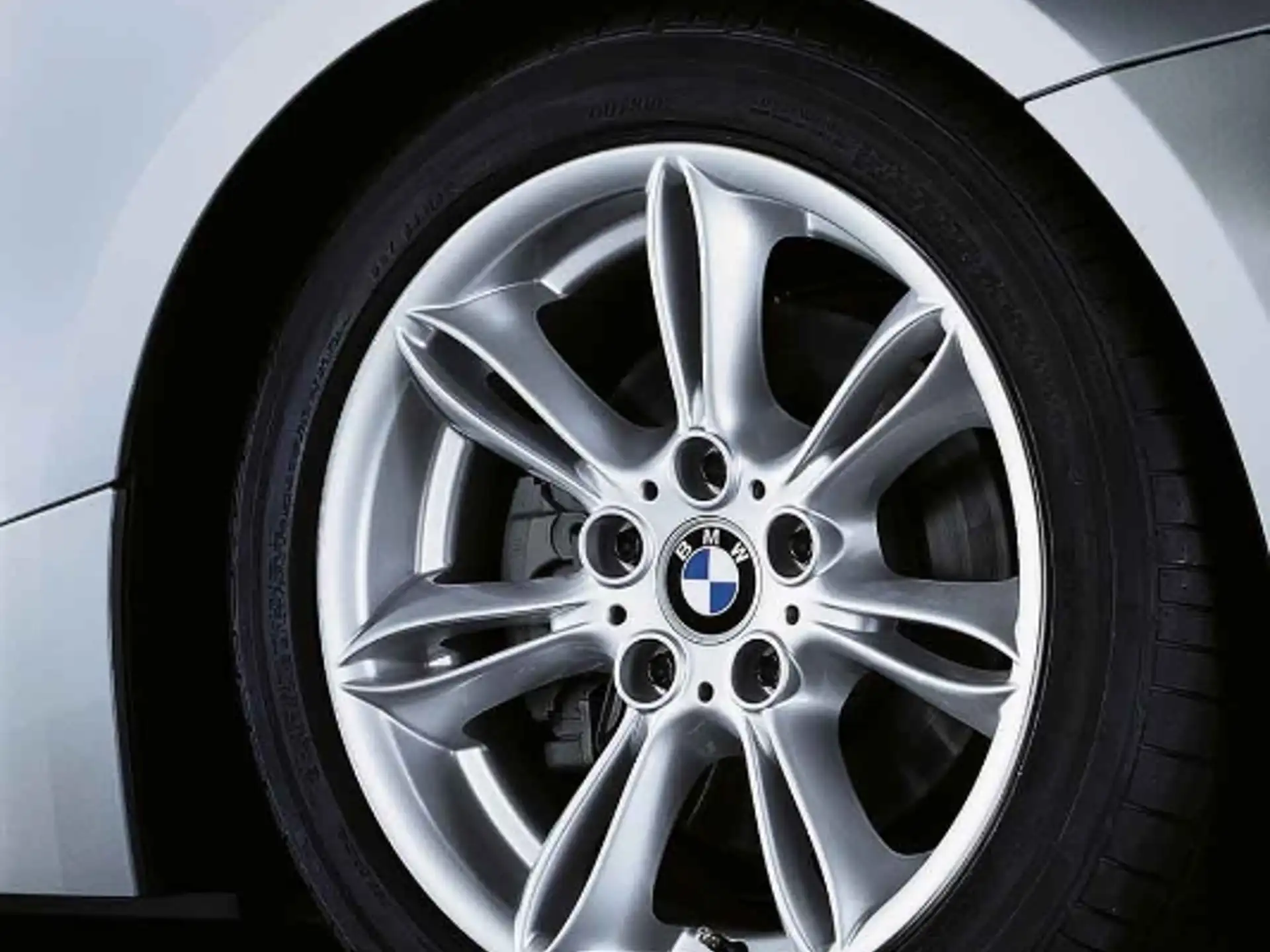 BMW Alufelge Doppelspeiche 103 silber 8Jx17 ET47 Z4 E85