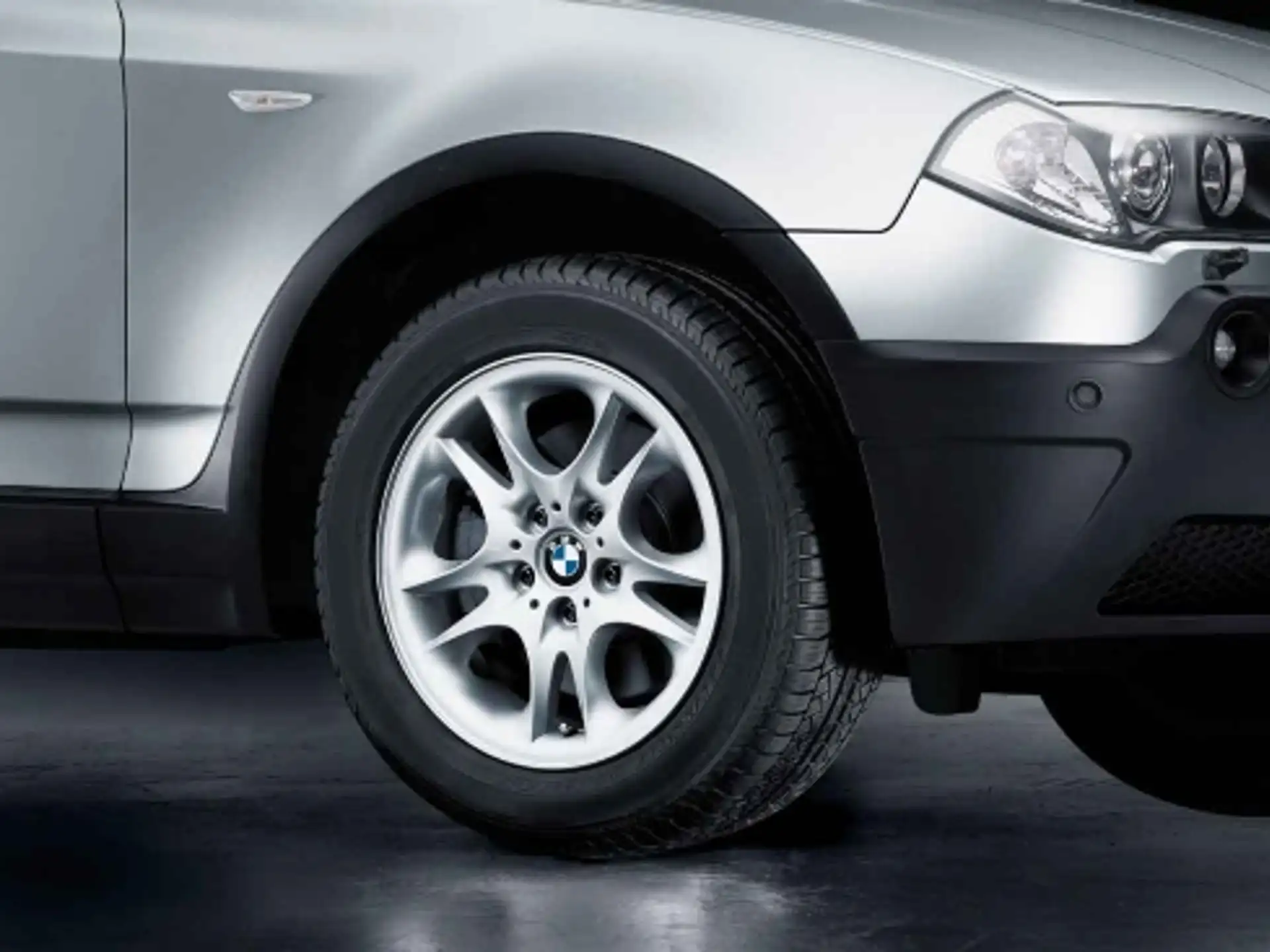 BMW Alufelge Doppelspeiche 111 8Jx17 ET46 Silber X3 E83 Vorderachse / Hinterachse