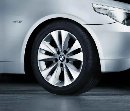 BMW Alufelge Doppelspeiche 116 7,5J ET20 Silber 5er E60/E61 Vorde