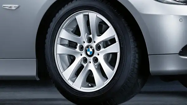 BMW Alufelge Doppelspeiche 156 silber 7J ET34 3er E90/E91 Vordera