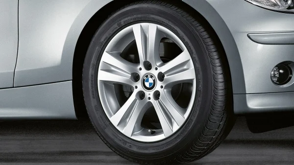 BMW Alufelge Doppelspeiche 222 silber 7Jx16 ET44 1er E81/E82/E87/E88  Vorderachse / Hinterachse