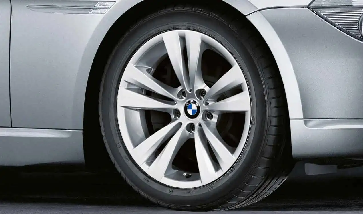 BMW Alufelge Doppelspeiche 266 silber 9J ET14 6er E63/E64 Hintera
