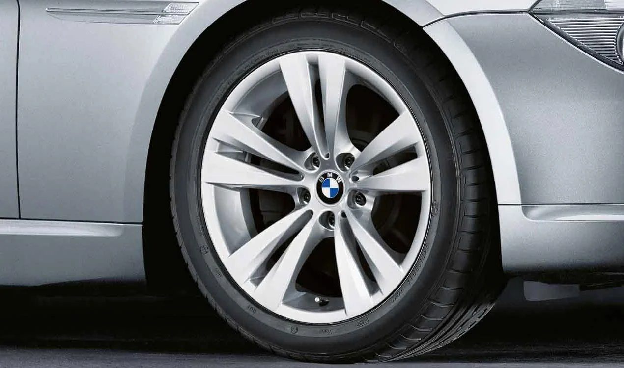 BMW Alufelge Doppelspeiche 266 silber 8Jx18 ET14 6er E63/E64 Vorderachse