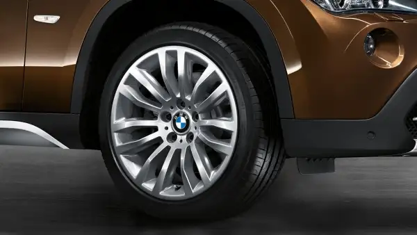 BMW Alufelge Doppelspeiche 321 silber 8J ET30 X1 E84 - X1 E84