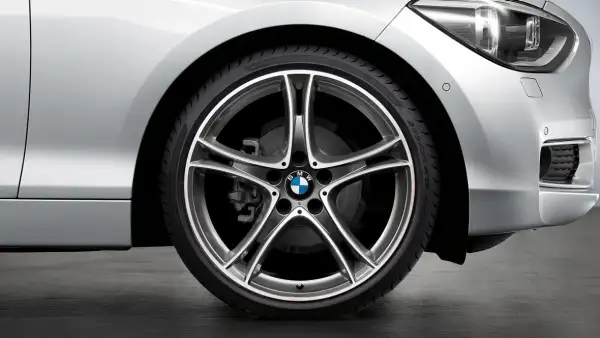 BMW Alufelge Doppelspeiche 361 ferricgrey/glanzgedreht 8J ET52 1e