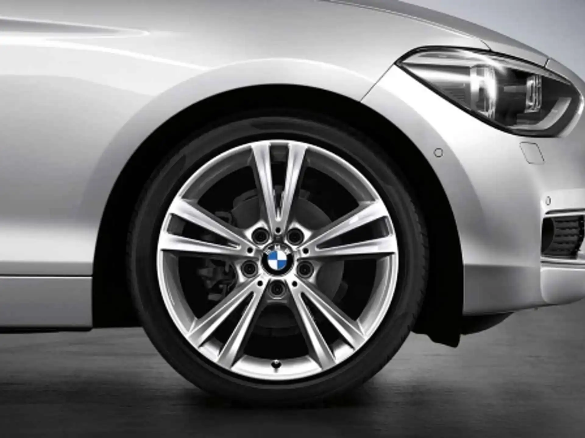 BMW Alufelge Doppelspeiche 385 reflexsilber 17 Zoll