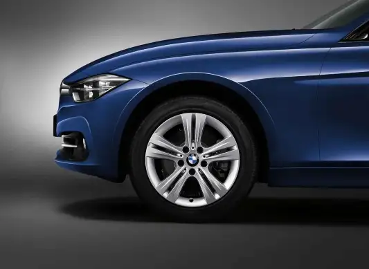 BMW Alufelge Doppelspeiche 392 7,5J x 17 ET 37 Silber Vorderachse