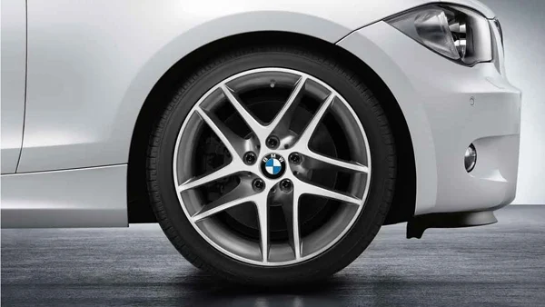 BMW Alufelge Doppelspeiche 496 silber/glanzgedreht 7,5Jx18 ET49 1er E81/E82/E87/E88