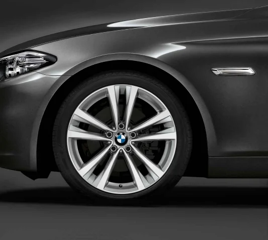 BMW Alufelge Doppelspeiche 610 bicolor 9Jx19 ET44 5er F10 