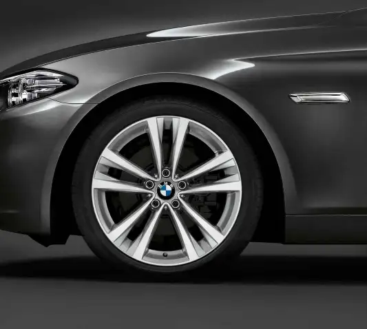 BMW Alufelge Doppelspeiche 610 bicolor 9J ET44 5er F10 - 5er F10