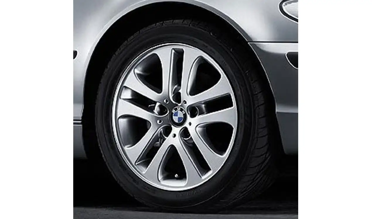 BMW Alufelge Doppelspeiche 79 7J ET47 Silber 3er E46 Vorderachse