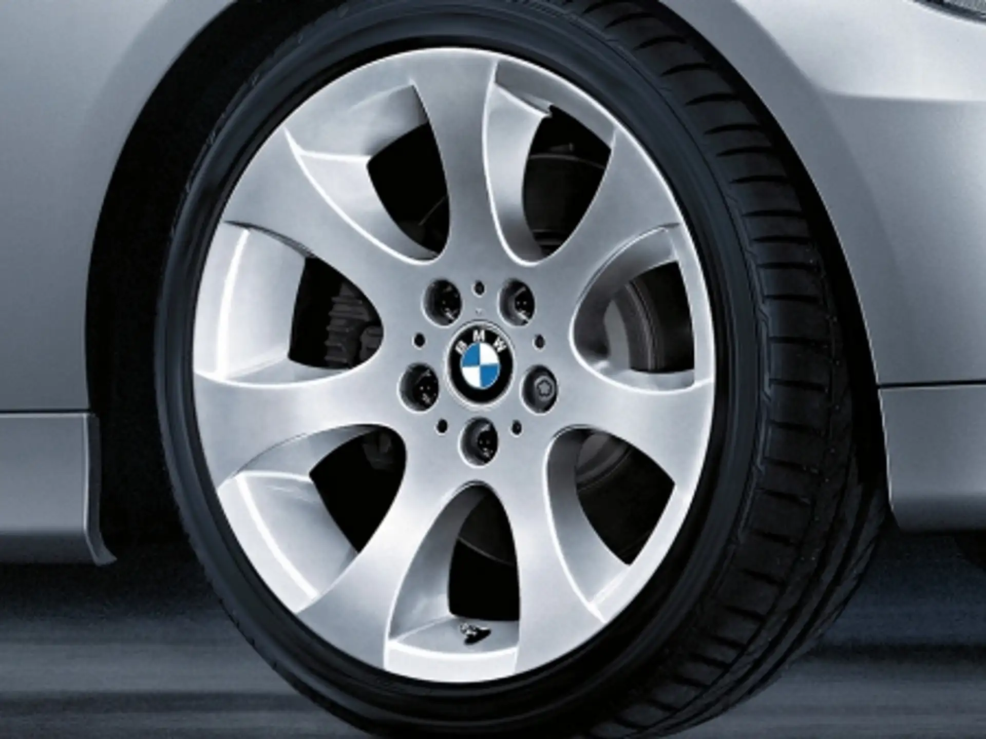 BMW Alufelge Ellipsoidspeiche 162 silber 8,5Jx18 ET37 3er E90/E91/E92/E93 Hinterachse