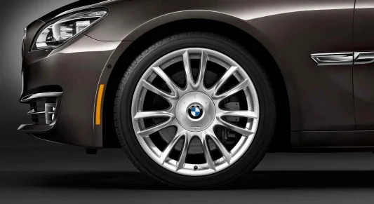 BMW Alufelge Individual V-Speiche 301 silber 8,5Jx20 ET25 5er F07 GT 7er F01/F02/F04