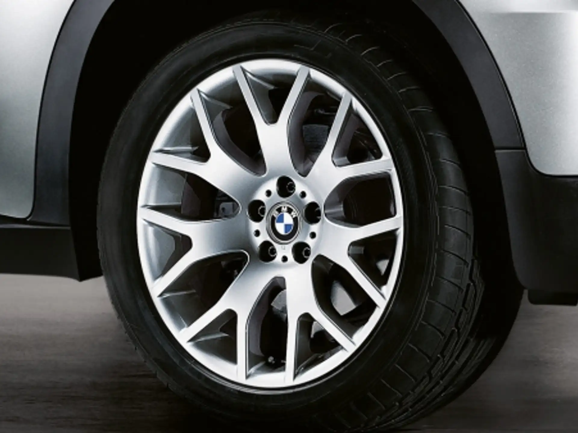 BMW Alufelge Kreuzspeiche 177 silber 10Jx20 ET40 X5 E70 Vorderachse