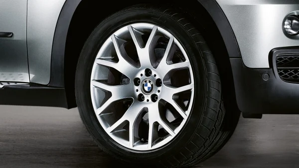 BMW Alufelge Kreuzspeiche 177 silber 8,5Jx18 ET46 X5 E70 Vorderachse / Hinterachse