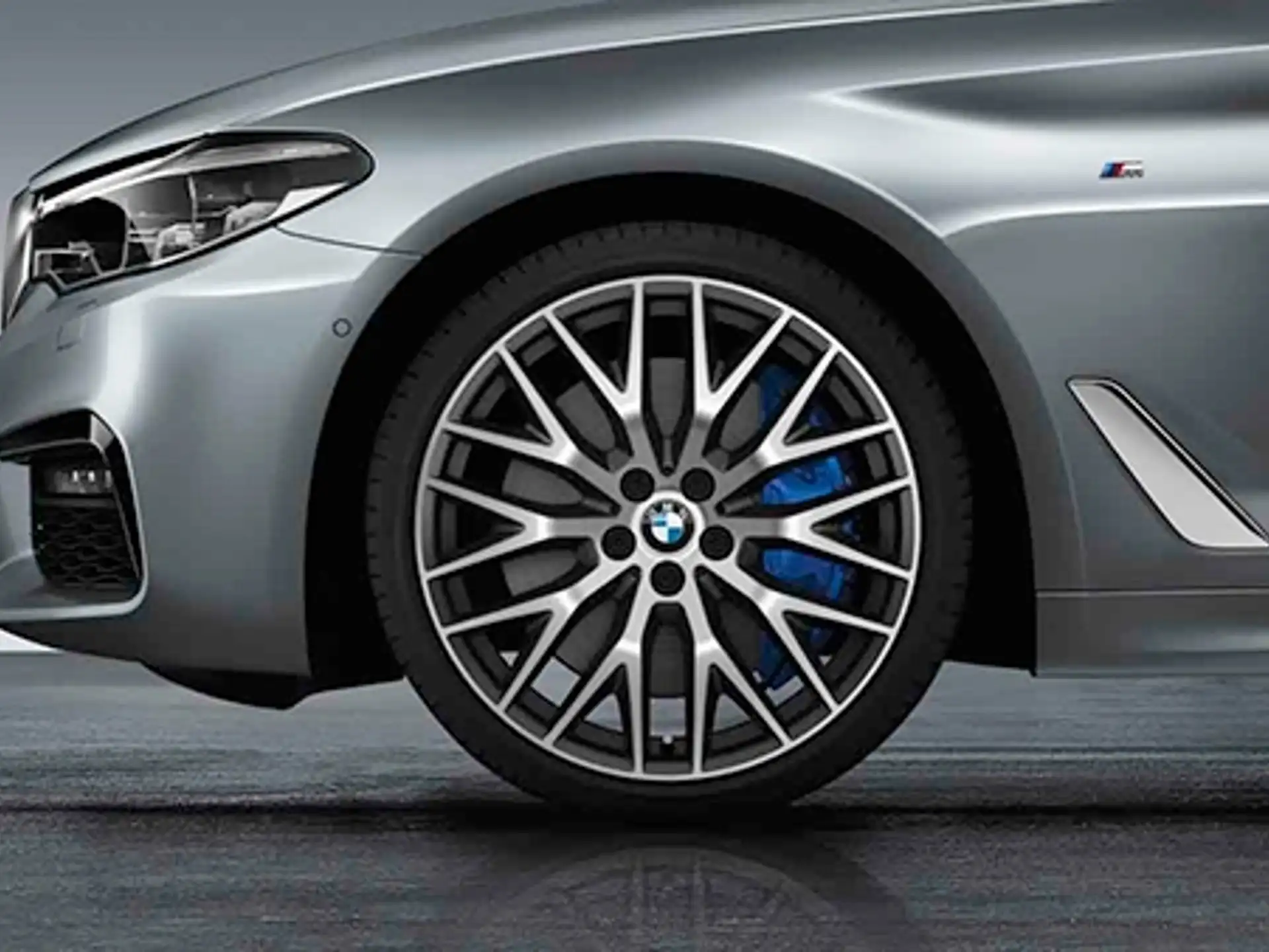 BMW Alufelge Kreuzspeiche 636 bicolor (orbitgrey / glanzgedreht) 8J x 20 ET 30 Vorderachse BMW 5er G30 G31