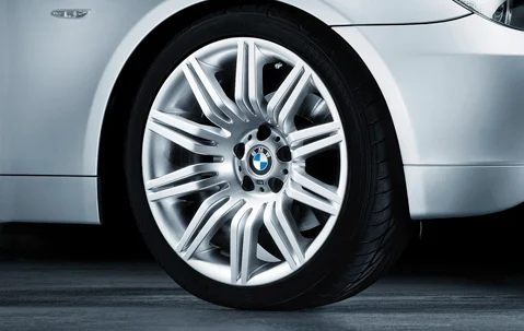 BMW Alufelge M Doppelspeiche 172 silber 9,5Jx19 ET32 5er E60 Hinterachse