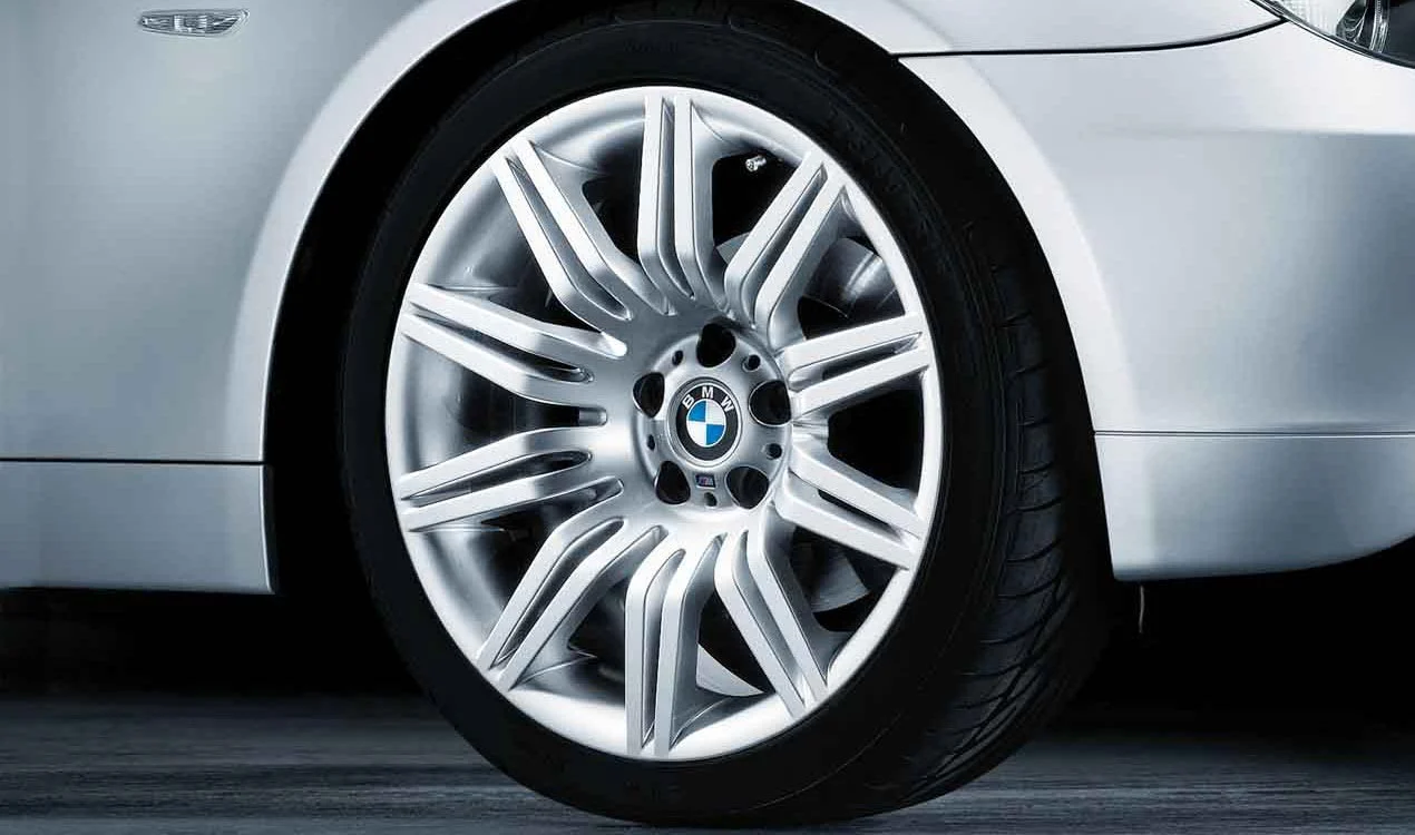 BMW Alufelge M Doppelspeiche 172 silber 8,5Jx19 ET18 5er E60/E61 Vorderachse