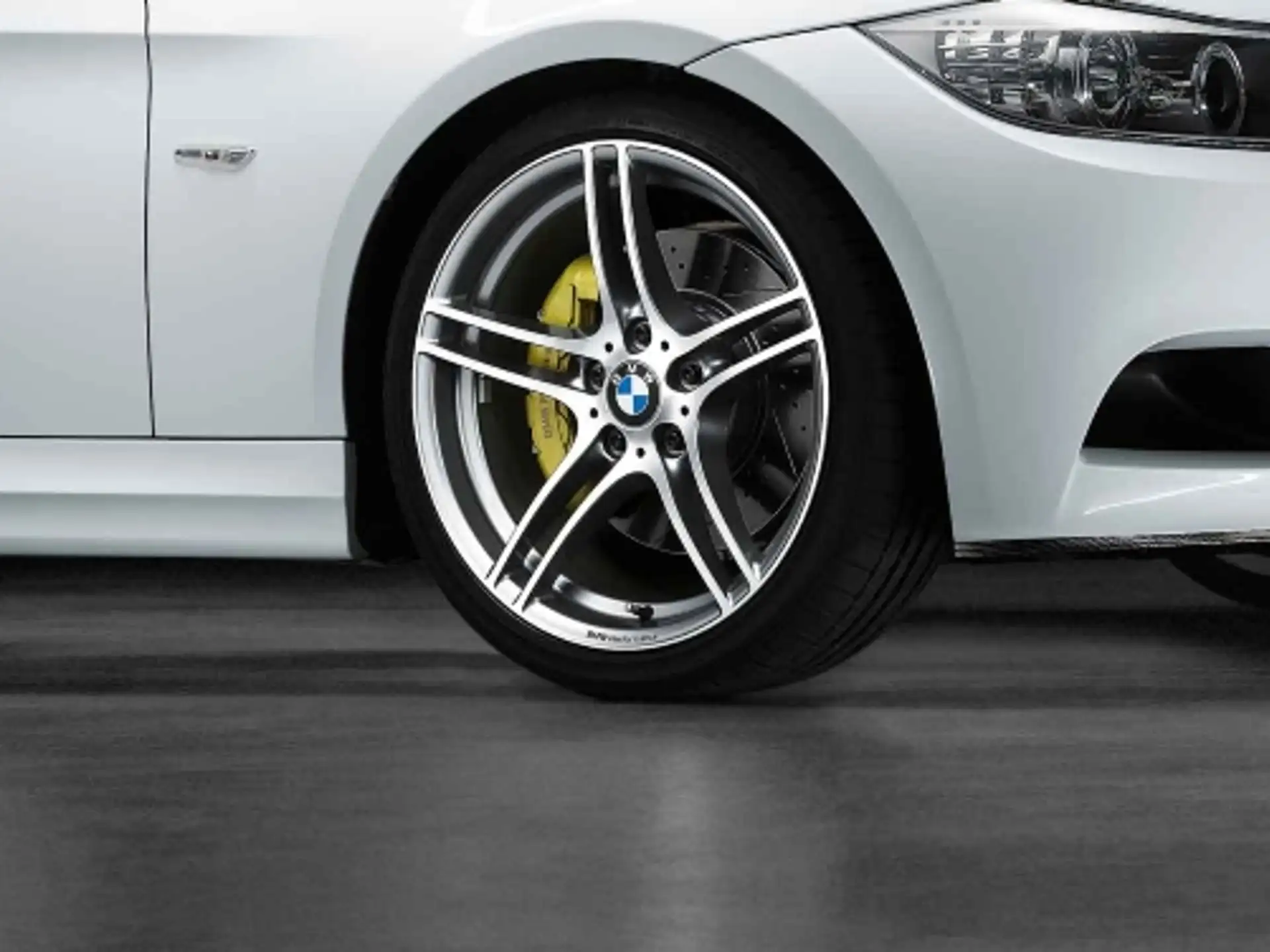 BMW Alufelge M Doppelspeiche 313 ferricgrey/glanzgedreht 8Jx19 ET37 3er E90/E91/E92/E93