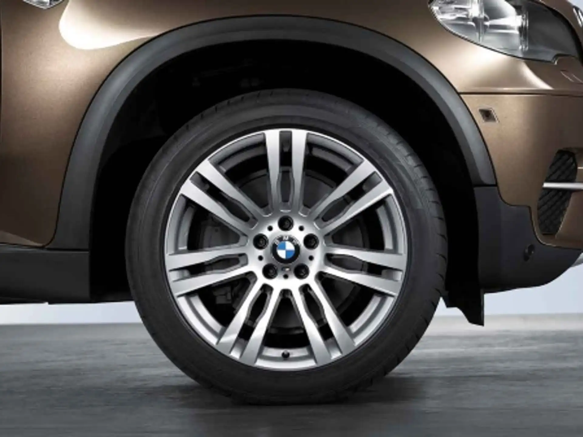 BMW Alufelge M Doppelspeiche 333 orbitgrau/glanzgedreht 11Jx20 ET37 X6 E71