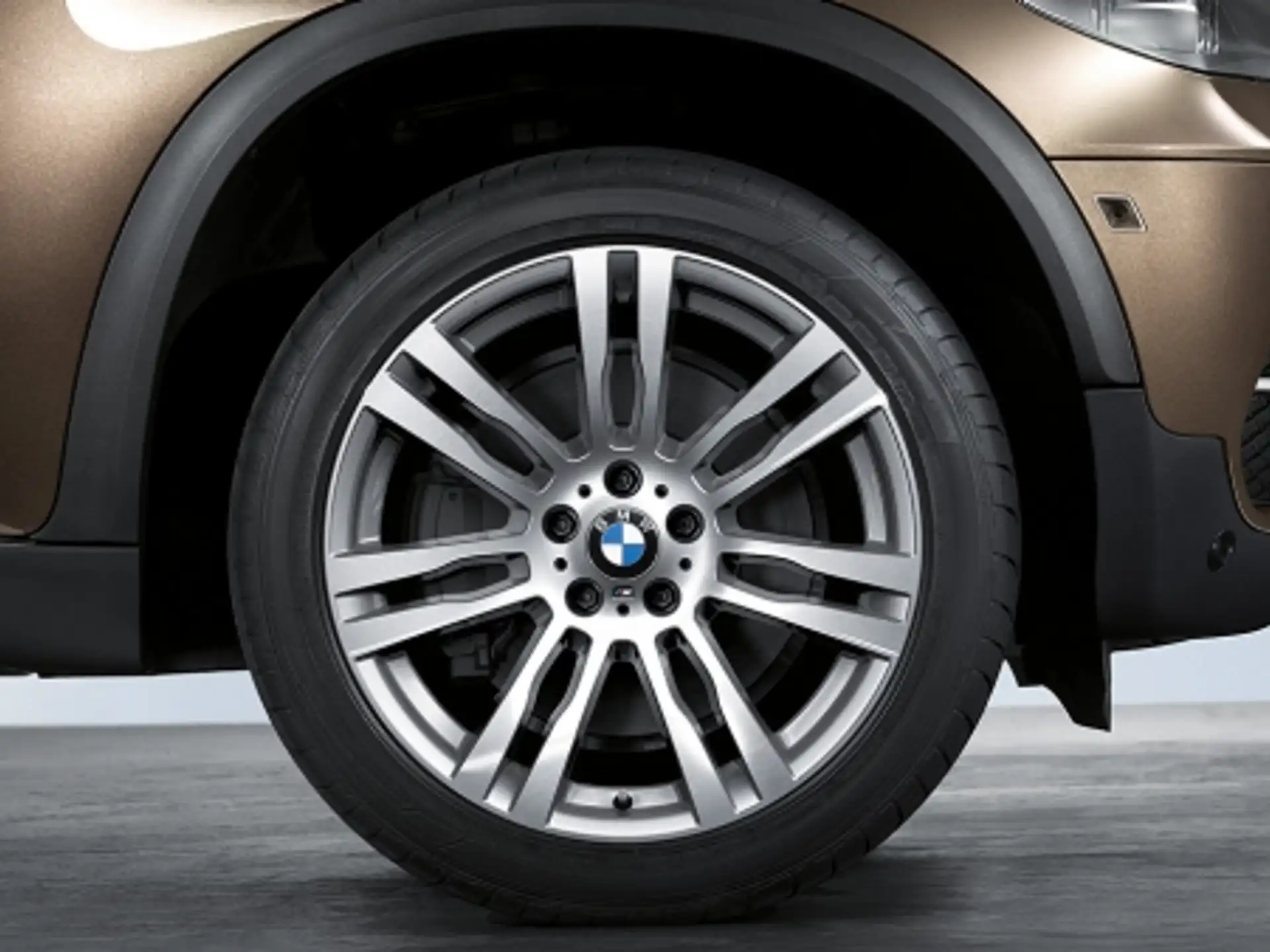 BMW Alufelge M Doppelspeiche 333 spacegrau/glanzgedreht 11Jx20 ET35 X5 E70