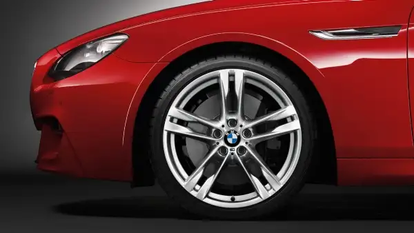BMW Alufelge M Doppelspeiche 373 silber 9J ET44 6er F06/F12/F13 H