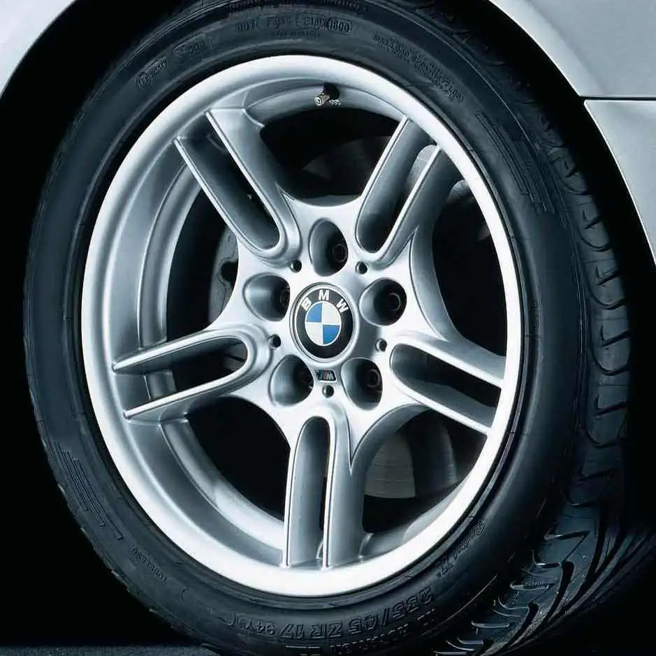 BMW Alufelge M Parrallelspeiche 66 silber 8J x 17 ET 20 Vorderach