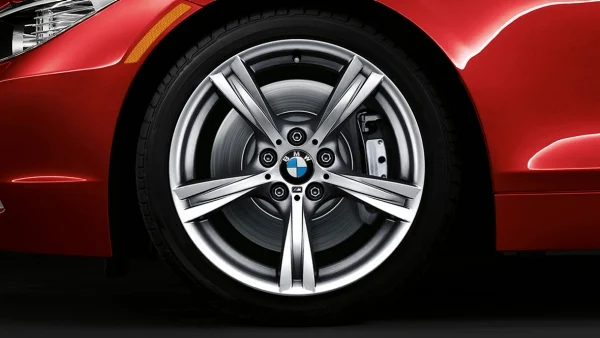 BMW Alufelge M Sternspeiche 325 silber 8,5Jx18 ET40 Z4 E89 Hinterachse