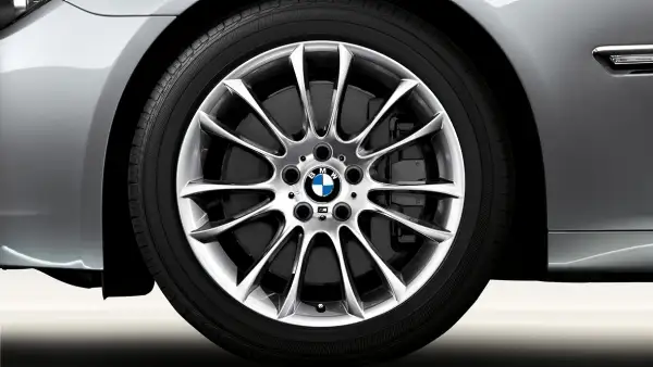 BMW Alufelge M V-Speiche 302 silber 9,5J ET39 5er F07 7er F01/F02