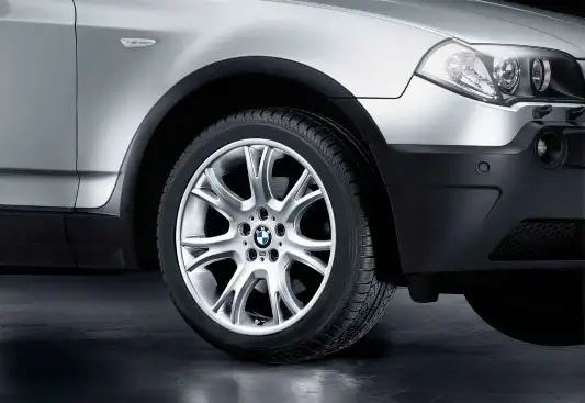 BMW Alufelge M Y-Speiche 191 decor-silber 8,5J ET46 X3 E83 Vorder