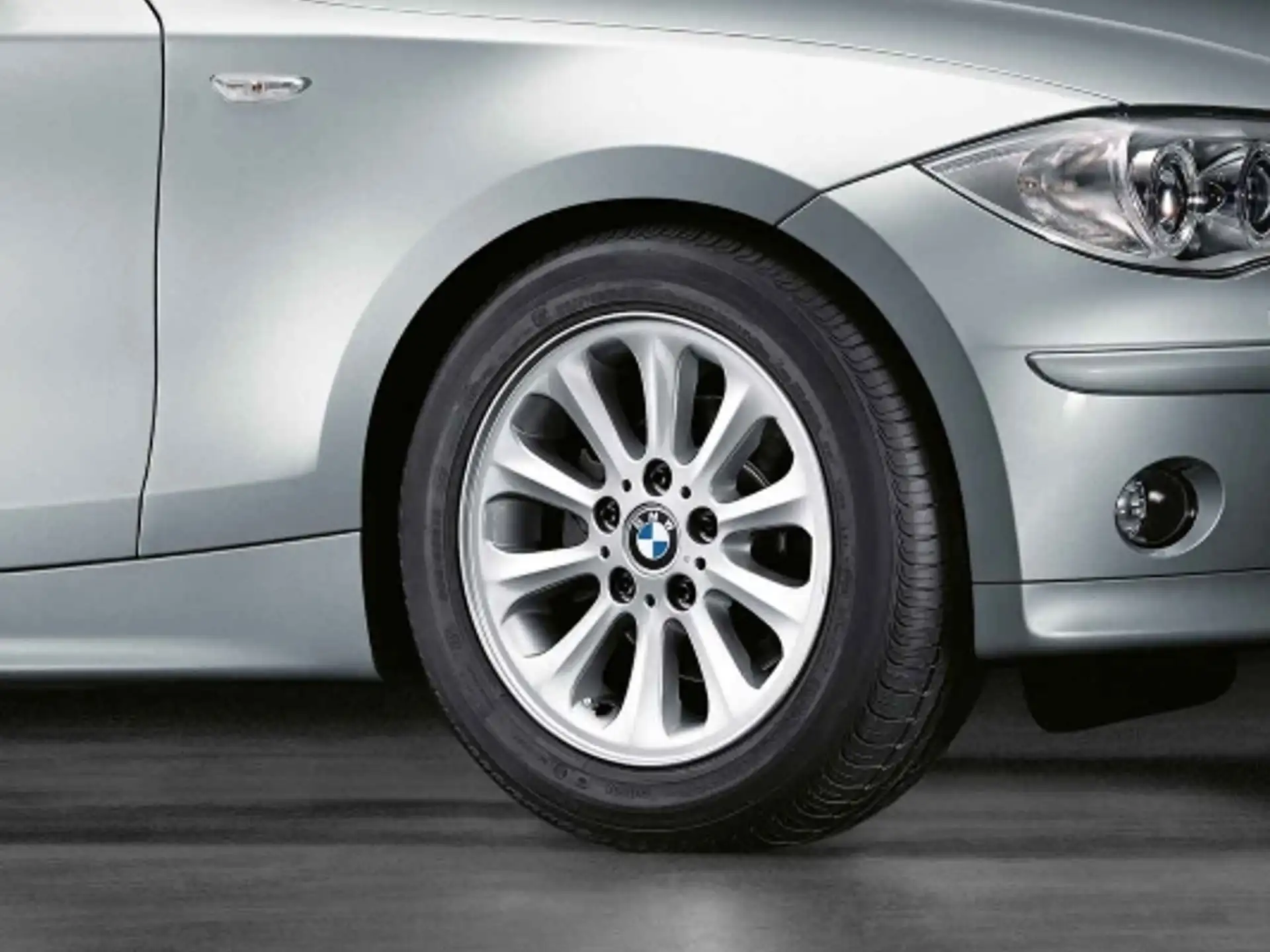 BMW Alufelge Radialspeiche 139 silber 6,5Jx16 ET42 1er E81/E82/E87/E88 Vorderachse / Hinterachse