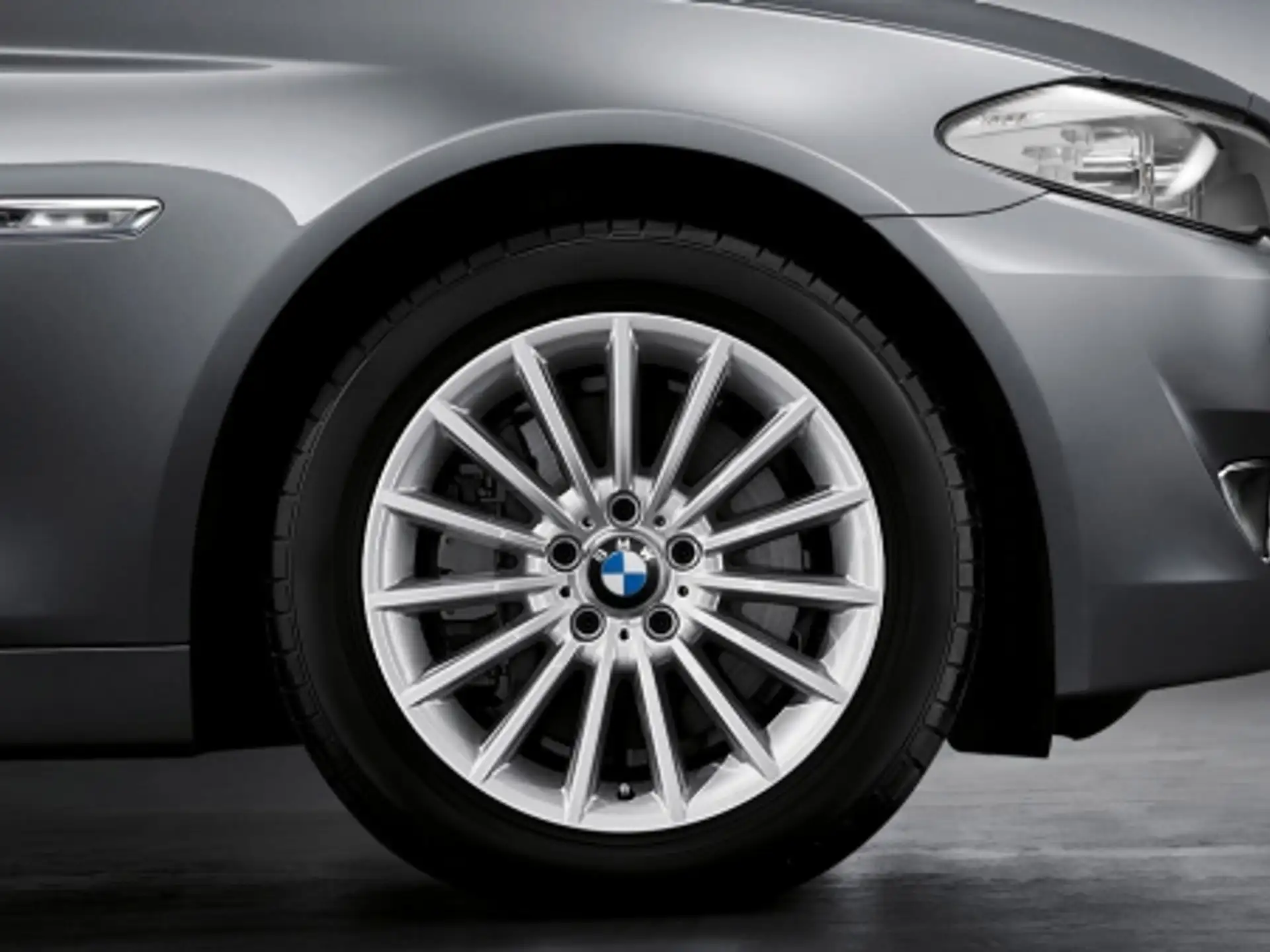 BMW Alufelge Radialspeiche 237 silber 8Jx18 ET30 5er F10/F11 6er F06/F12/F13