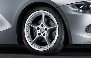 BMW Alufelge Sternspeiche 108 silber 8,5Jx18 ET50 Z4 E85/E86 Hinterachse
