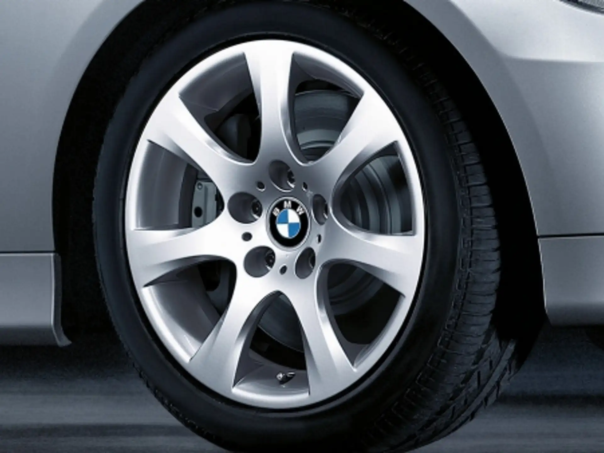 BMW Alufelge Sternspeiche 185 silber 8Jx17 ET34 3er E90/E92/E93 Vorderachse / Hinterachse